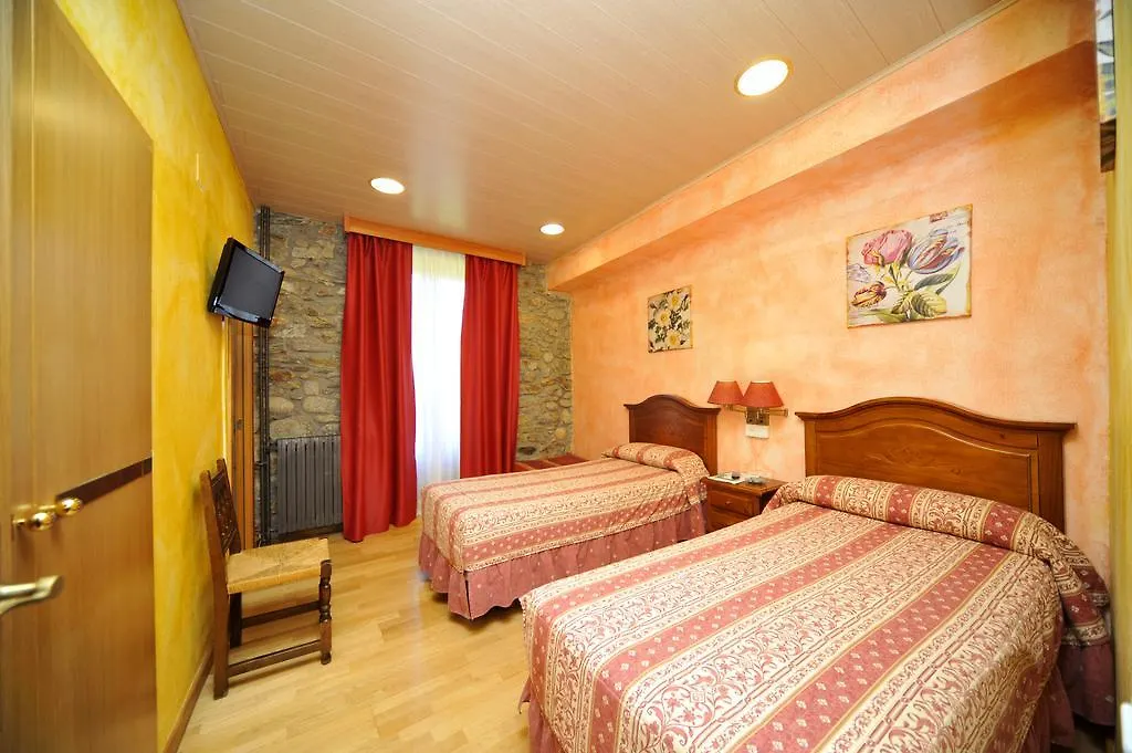 Hostal Vall D'Aneu By Arcas & Sambola Esterri d'Àneu 2*,